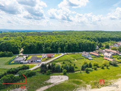 Prodej stavební parcely 2739 m² Klamoš