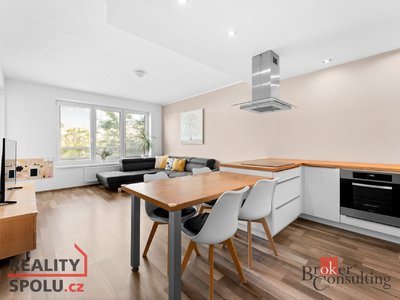 Pronájem bytu 2+kk 56 m² Pardubice