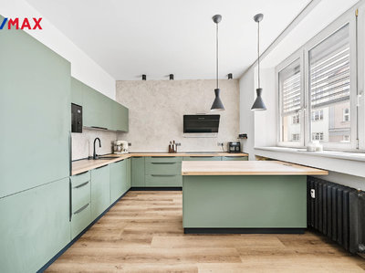 Prodej bytu 3+kk 82 m² Hradec Králové