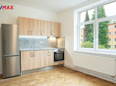 Pronájem bytu 1+kk, garsoniery, 30m²