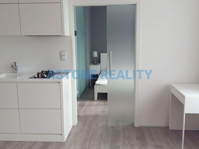 Pronájem bytu 2+kk 37 m² Praha