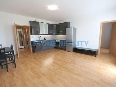 Pronájem bytu 2+kk 60 m² Praha