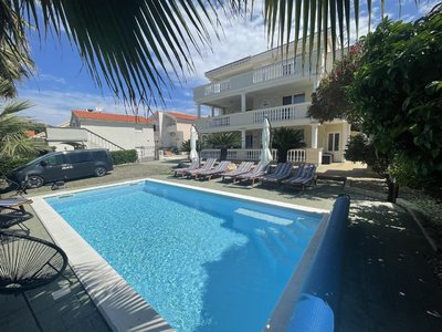 Prodej rodinného domu, 320m²
