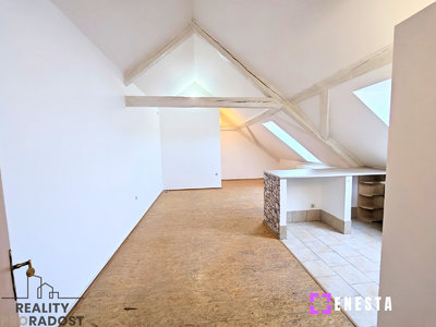Pronájem bytu 1+kk, garsoniery, 40m²