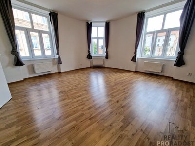 Pronájem bytu 3+kk 67 m² Brno