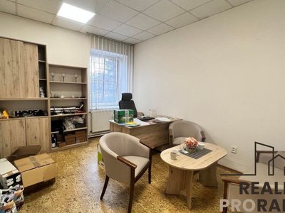 Pronájem kanceláře 28 m² Třinec