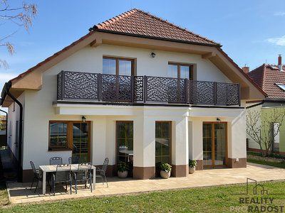 Prodej rodinného domu 246 m² Hněvotín