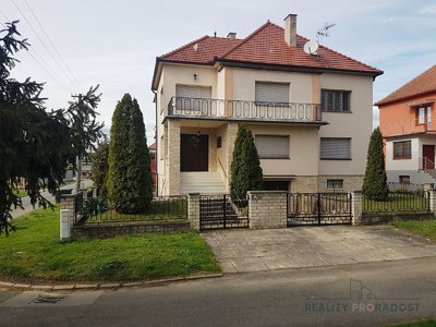Prodej rodinného domu 354 m² Uherský Ostroh