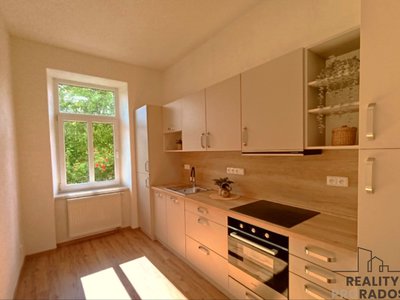 Pronájem bytu 1+1, 38m²