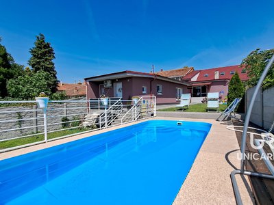 Prodej rodinného domu, 250m²