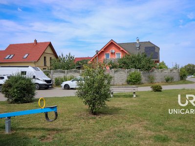 Prodej rodinného domu, 233m²