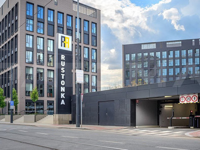 Pronájem skladu, 832m²