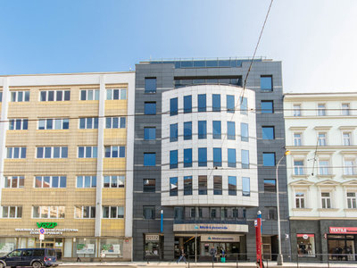 Pronájem kanceláře 629 m² Praha