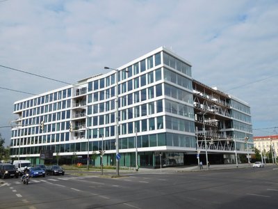 Pronájem kanceláře, 658m²