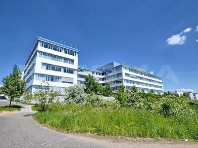 Pronájem kanceláře, 243m²