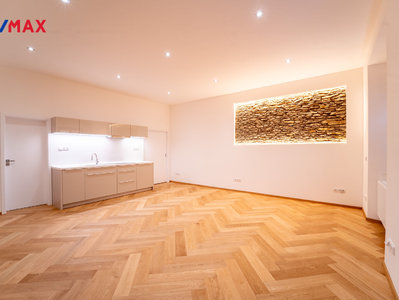 Pronájem kanceláře 43 m² Kolín