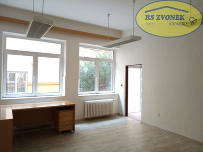 Pronájem kanceláře, 32m²