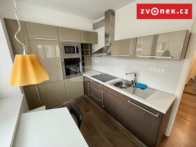 Pronájem bytu 2+kk, 61m²