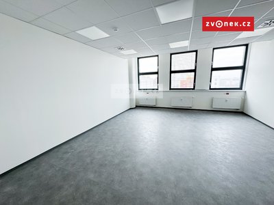 Pronájem kanceláře 75 m² Zlín