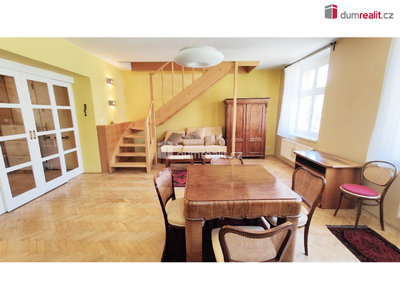 Pronájem bytu 4+1 131 m² Praha