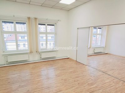 Pronájem kanceláře 43 m² Praha