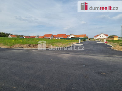 Prodej stavební parcely 740 m² Veltrusy