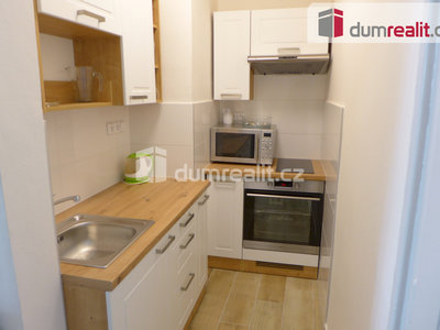 Pronájem bytu 1+1 31 m² Praha