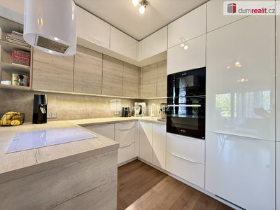 Prodej bytu 3+kk 77 m² Praha