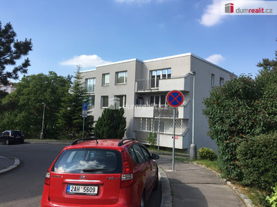 Pronájem bytu 3+kk 85 m² Praha