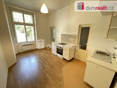 Pronájem bytu 2+kk 35 m² Praha