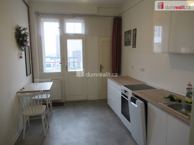 Pronájem bytu 2+1 75 m² Praha