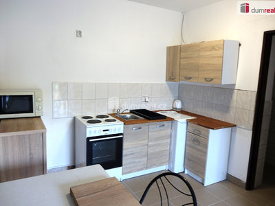 Pronájem bytu 1+kk, garsoniery 30 m² Benešov