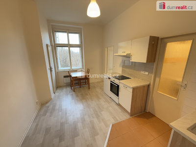 Pronájem bytu 2+kk 35 m² Praha