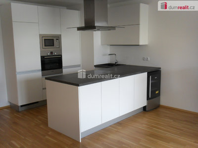Pronájem bytu 2+kk 80 m² Praha