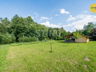 Prodej stavební parcely 1366 m² Komorní Lhotka