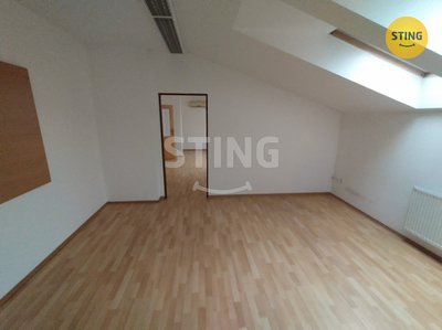 Pronájem kanceláře 289 m² Třinec