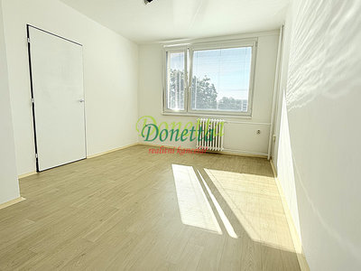 Pronájem bytu 3+1 55 m² Hradec Králové