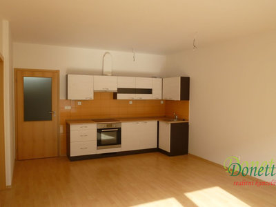 Pronájem bytu 3+kk 66 m² Hradec Králové