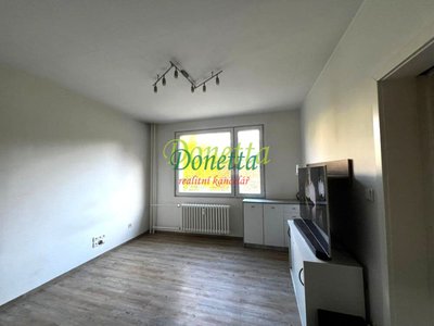 Pronájem bytu 1+1 35 m² Hradec Králové
