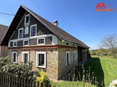 Prodej rodinného domu, 195m²