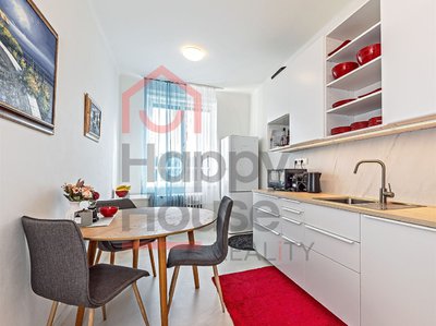 Pronájem bytu 3+1 103 m² Praha