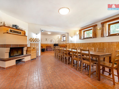 Prodej rodinného domu, 281m²