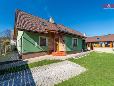 Prodej rodinného domu, 220m²