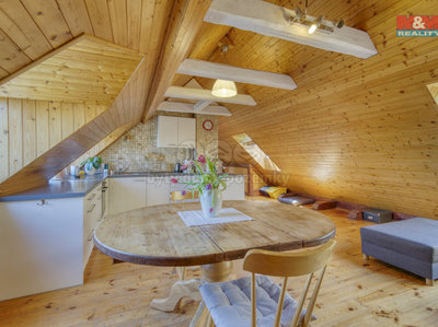 Prodej bytu 3+kk 91 m² Černošice