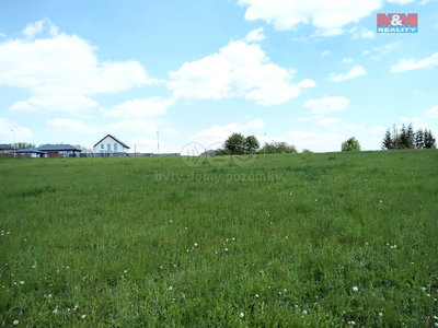 Prodej stavební parcely 12566 m² Staré Město