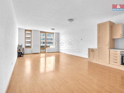 Prodej bytu 3+kk 87 m² Hradec Králové