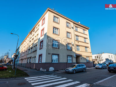 Pronájem bytu 1+1 33 m² Hradec Králové