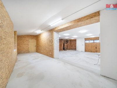 Pronájem skladu, 77m²