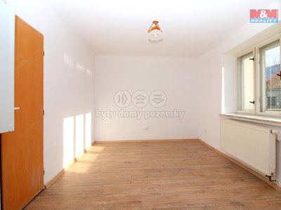 Pronájem bytu 1+1 37 m² Dolany