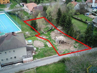 Prodej stavební parcely 708 m² Řetová